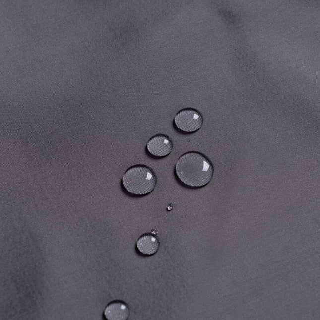 Stoff dusjforheng i mørkegrå farge