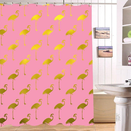 Rosa dusjforheng med flamingoer i gull