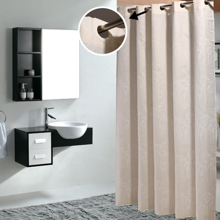 Lys beige dusjforheng med diskret mønster