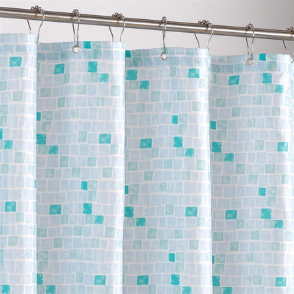 Dusjforheng med blått mosaikkmønster