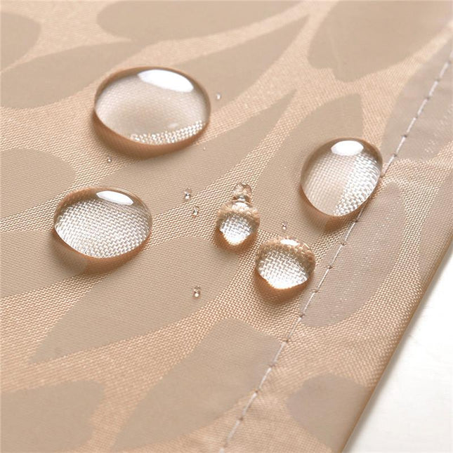 Ugjennomsiktig dusjforheng i stoff