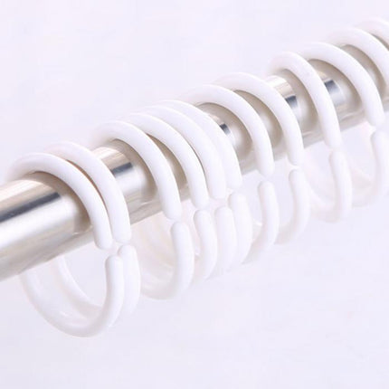 Transparent dusjforheng med dekorativt mønster